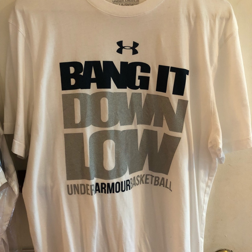 NEW Under Armour basketball tee shirt size Medium